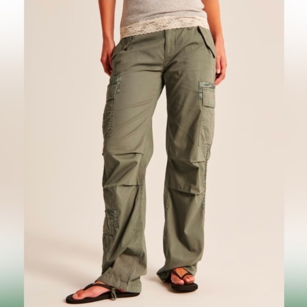Abercrombie & Fitch Cargo Pants Green Y2K Military Utilityā Women Size 29S/8s